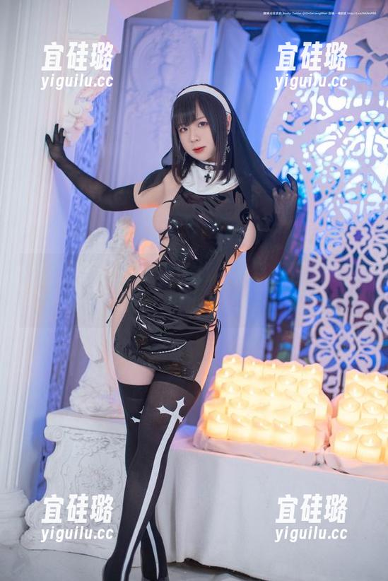 皮皮奶可可爱了啦的优雅套装，作品里藏着多少小心思？