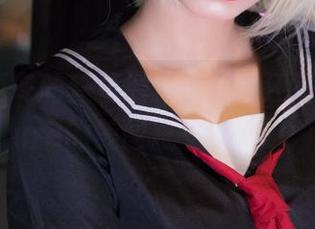 神楽坂真冬的套装展示，居然还搭上forsure的美图——wow！