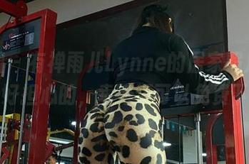 微密圈 – 有禅雨儿Lynne的居家照片，没什么好担心的，幸好还可以免费下载！