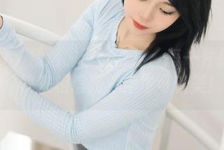 秀人网 – 精选俞漫连衣裙：每一件都像在说‘快来相信我，你也可以美！’