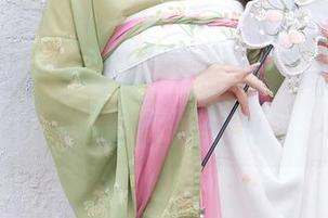 秀人网 – 停下脚步，周琰琳LIN学姐的写真资源值得一观！