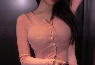 秀人网 – 小小白思宜的女仆装，简直让我无法停下观看的脚步，图片好到让我想拖延时间！