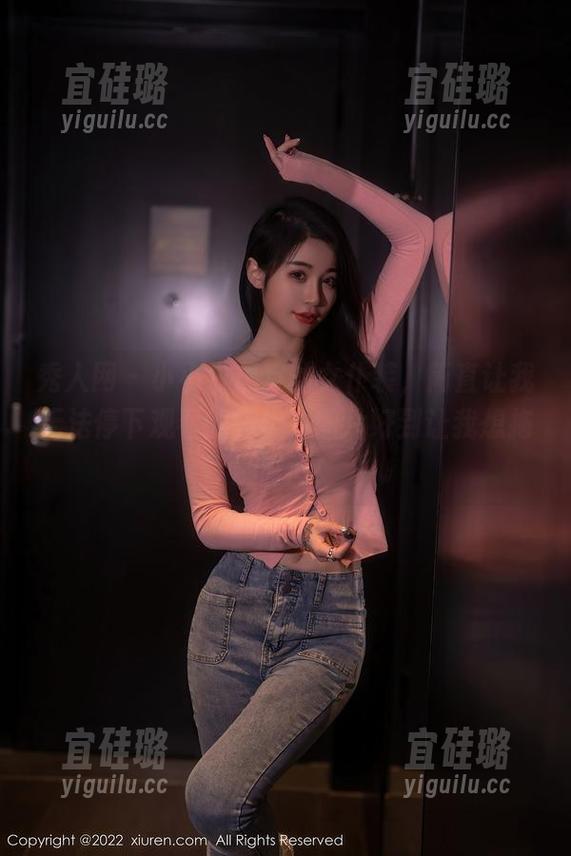 秀人网-小小白思宜 秀人网 - 小小白思宜的女仆装,简直让我无法停下观看的脚步,图片好到让我想拖延时间!