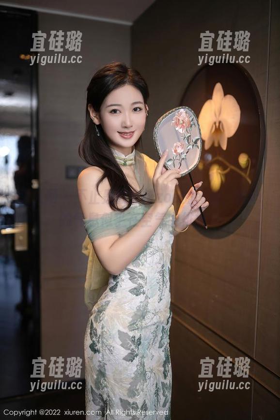秀人网-戴允祺zoe 秀人网 - 不止是戴允祺zoe的图册,甜心的气息似乎在空气中徘徊。