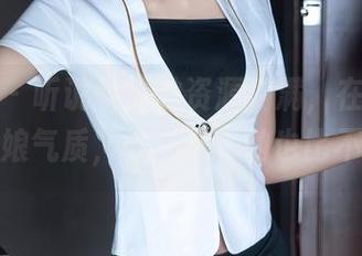 秀人网 – 听说软情的资源满满，在线探访她的厨娘气质，姓“妃”的也比不过吧。