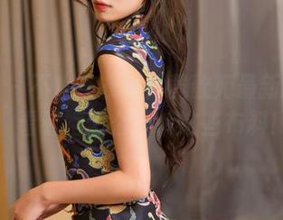 秀人网 – 不止连衣裙！黄歆苑最新写真集，看看她怎么玩转这些布料！