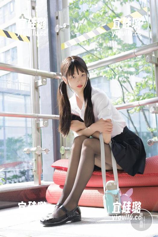 稚乖画册-赤西夜夜 稚乖画册 - 从晴空到户外,赤西夜夜的软妹资源里藏着多少小心机?