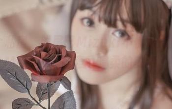 这个私房，脱尾巴Mizuki不愧是脱尾巴Mizuki，随意又温柔的美图。