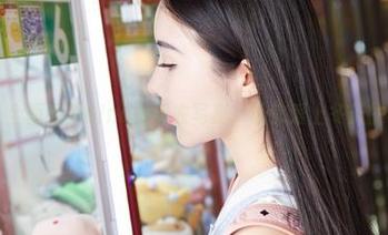 蜜桃社 – 全面解锁Gina的毛衣写真：让你爱上冬天的不归路！