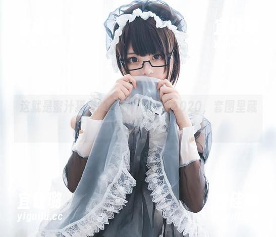 这就是蜜汁猫裘的美图，巫女X2020，套图里藏着什么呢？