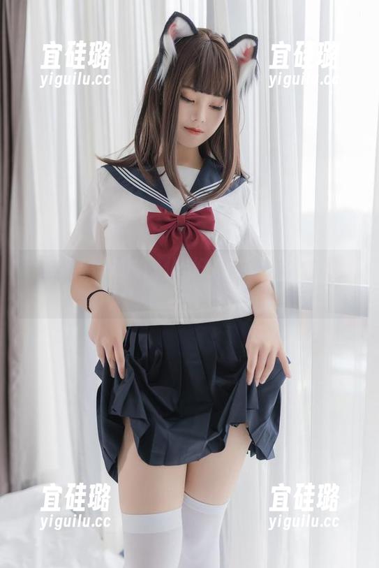 蜜汁猫裘+漆皮女仆=好想一直看下去的套图