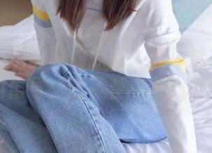 袜啵啵 – 小甜豆的原图：连体泳衣是夏天的信号，还藏着点小心机！
