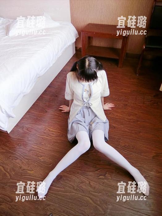谁能拒绝西尔酱的‘露背毛衣’？原图壁纸深得我心