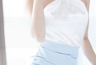 语画界 – 在徐莉芝的浴缸图册里寻找漂浮的日常