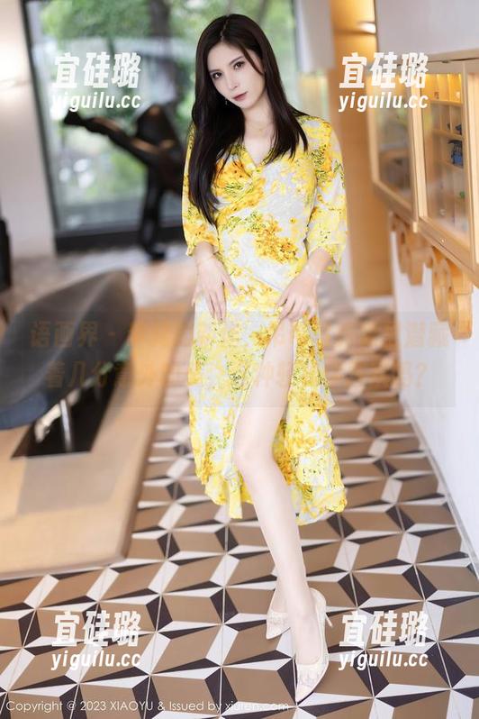 语画界 - 梦梵的新作，吊带写真集里潜藏着几分意外的美，这种轻松你喜欢吗？