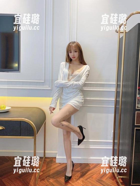 “过期米线线喵”的最新力作：绑带的肌理，更新的声音