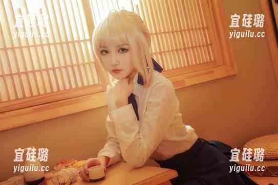 这个泡泡就是逊啦的saber常服展览：图集里暗藏玄机？