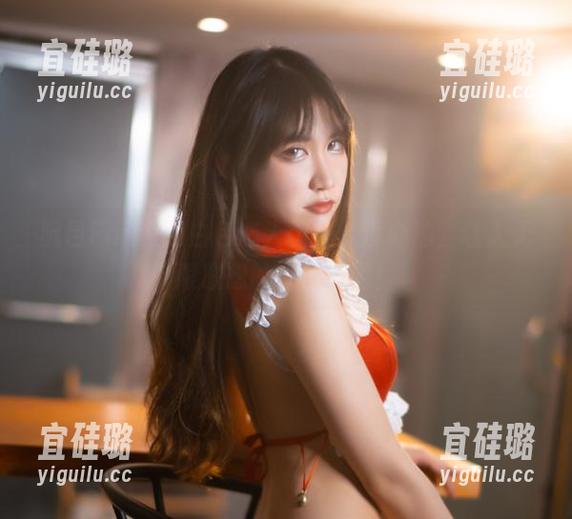 阮邑Fairy的白色恋人图集：没办法，让人无限联想的白色梦游！